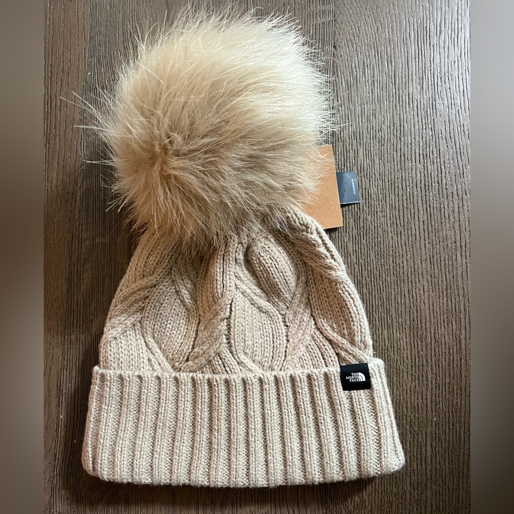 ❤️ NWT - The North Face Knit Beanie with Pom-Pom - Flax